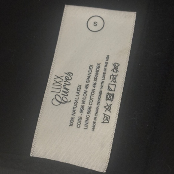 Luxx Curves Black Waste trainer - Picture 2 of 5